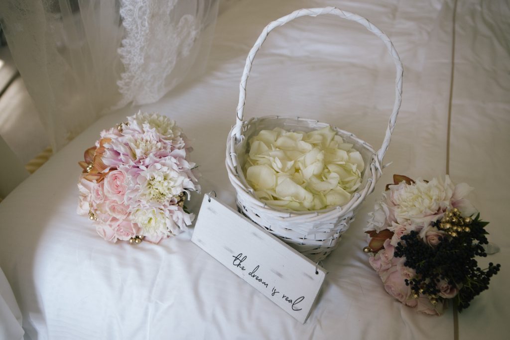 Wedding party flowers - Flower girl's basket