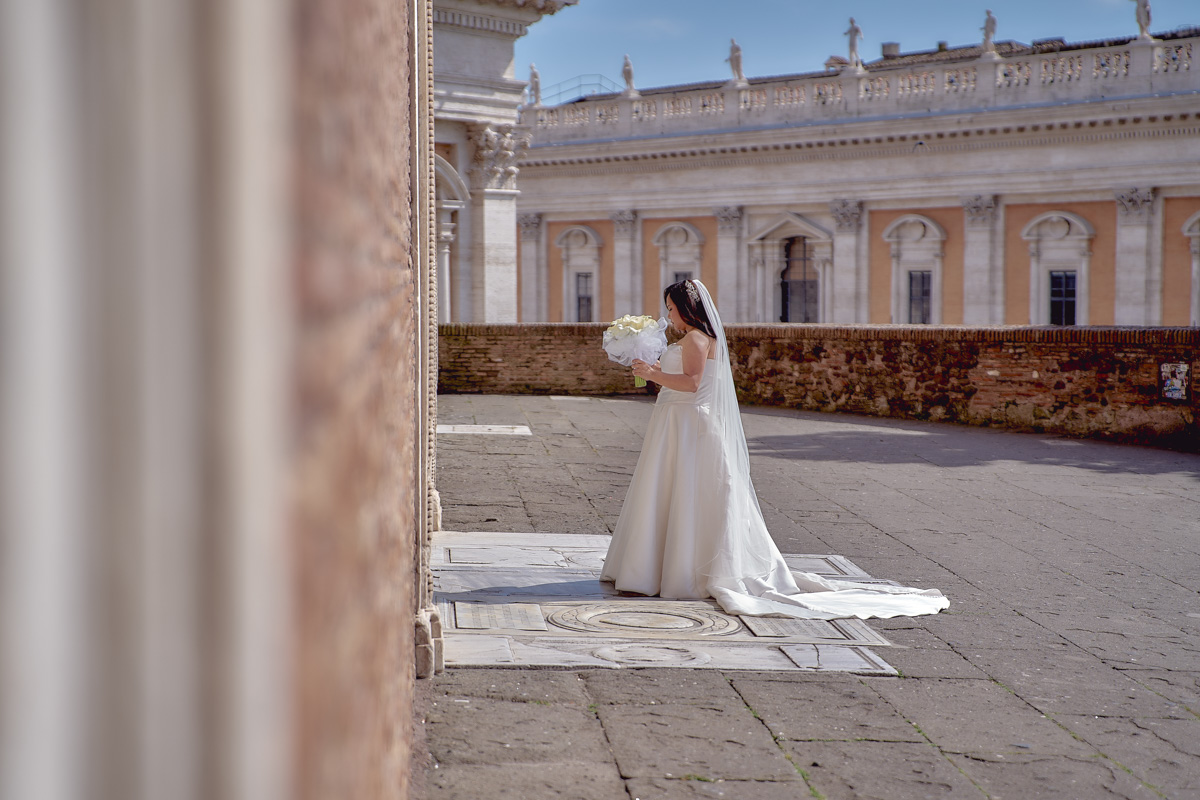 Bride waiting to enter S. Maria in Aracoeli