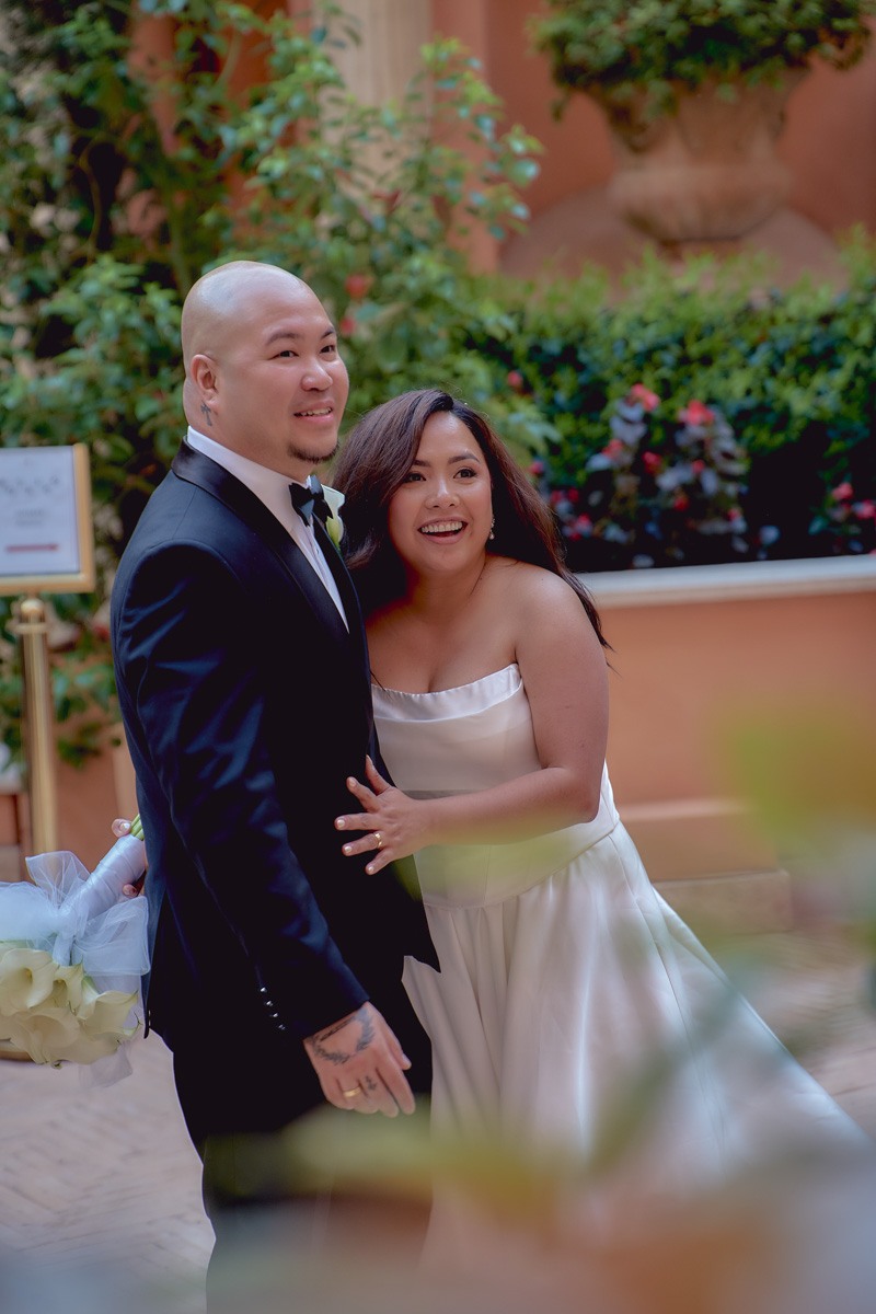 Portrait of newlyweds at Hotel De La Ville, Rome