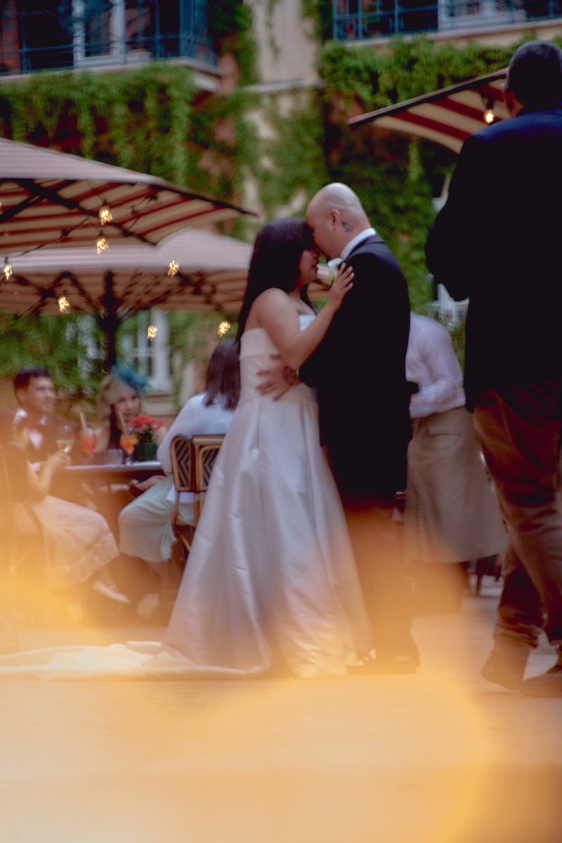 Newlyweds' first dance at Hotel De La Ville, Rome